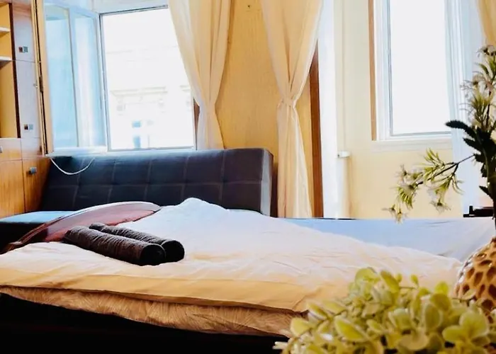شقة Comfy 2br Apt, For 5p Easy Access To Stadthalle