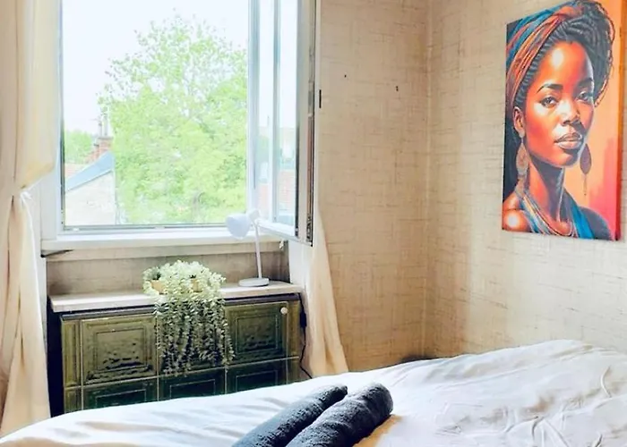 شقة Comfy 2br Apt, For 5p Easy Access To Stadthalle
