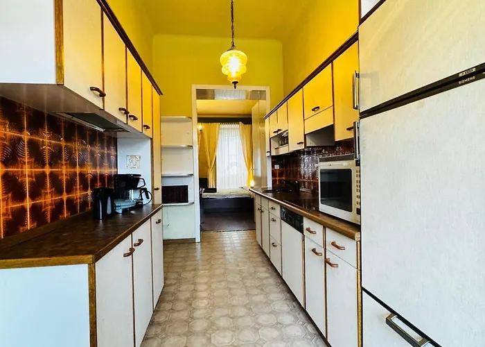 Comfy 2br Apt, For 5p Easy Access To Stadthalle * فيينا